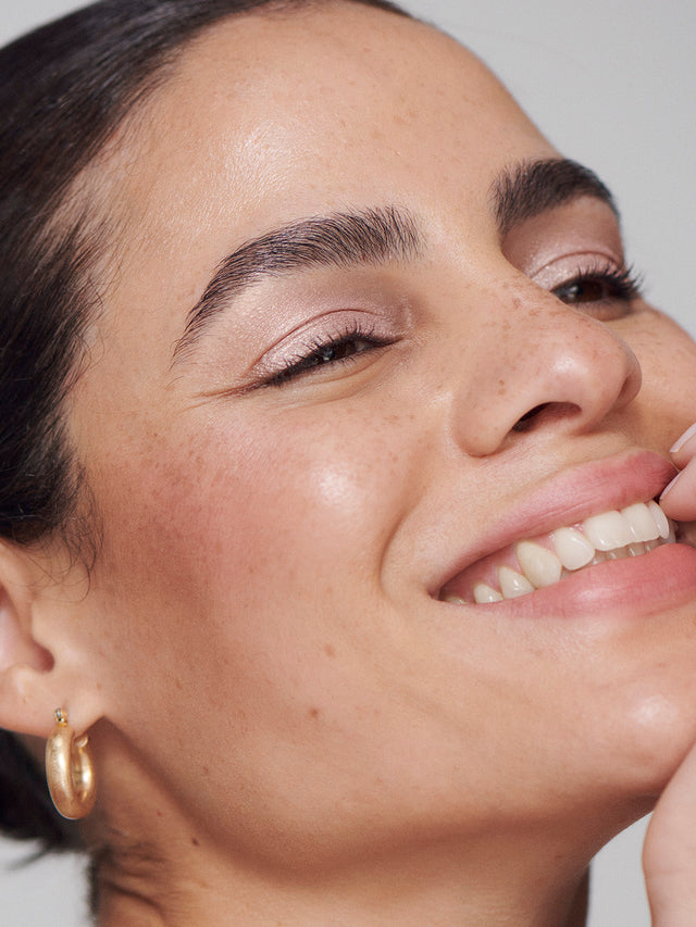 Liquid Powder Eye Tint