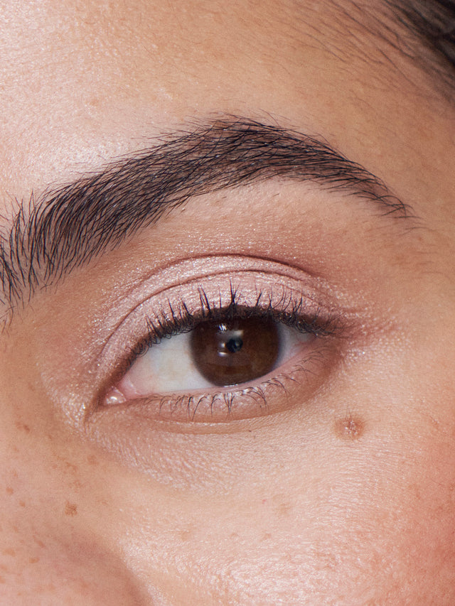 Liquid Powder Eye Tint