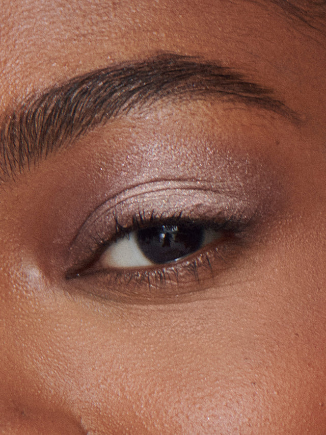 Liquid Powder Eye Tint