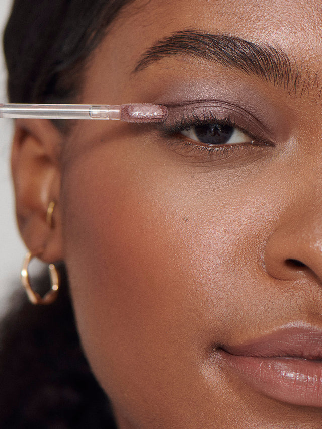 Liquid Powder Eye Tint