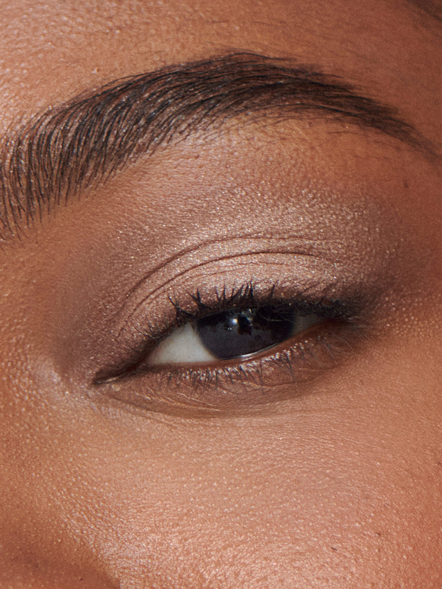 Liquid Powder Eye Tint