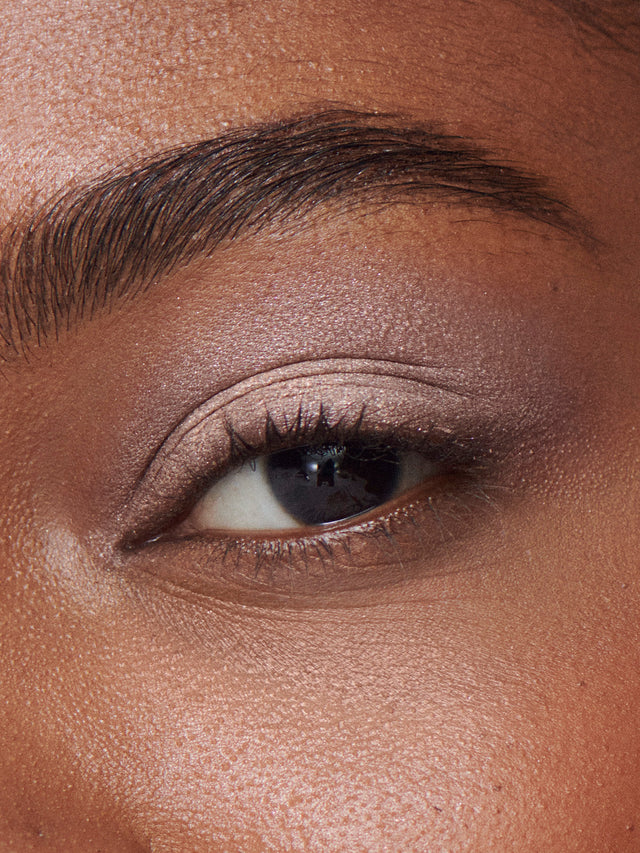 Liquid Powder Eye Tint