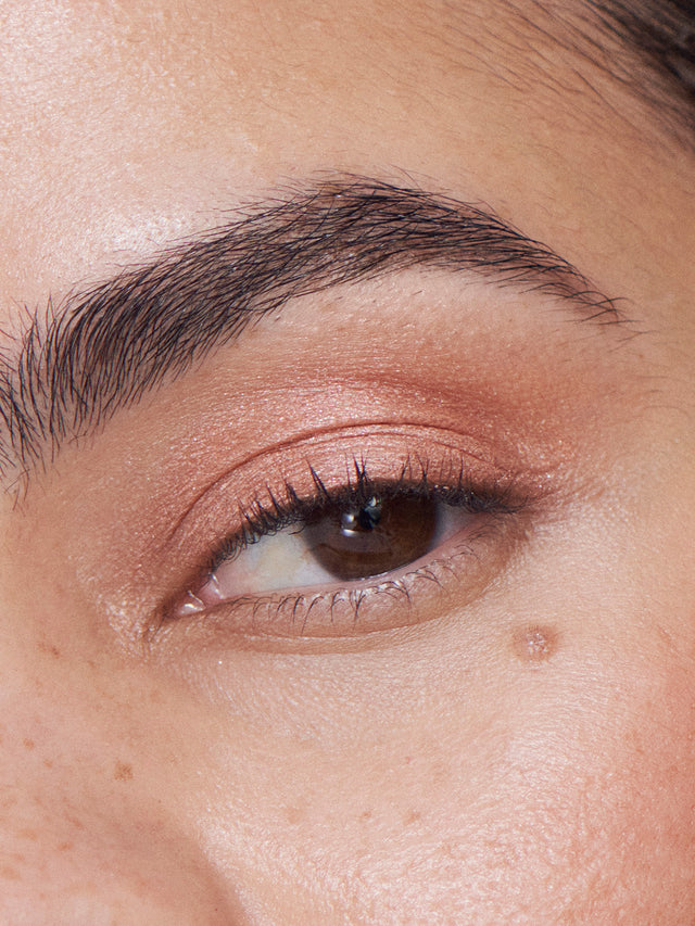 Liquid Powder Eye Tint