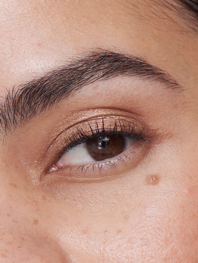 Liquid Powder Eye Tint