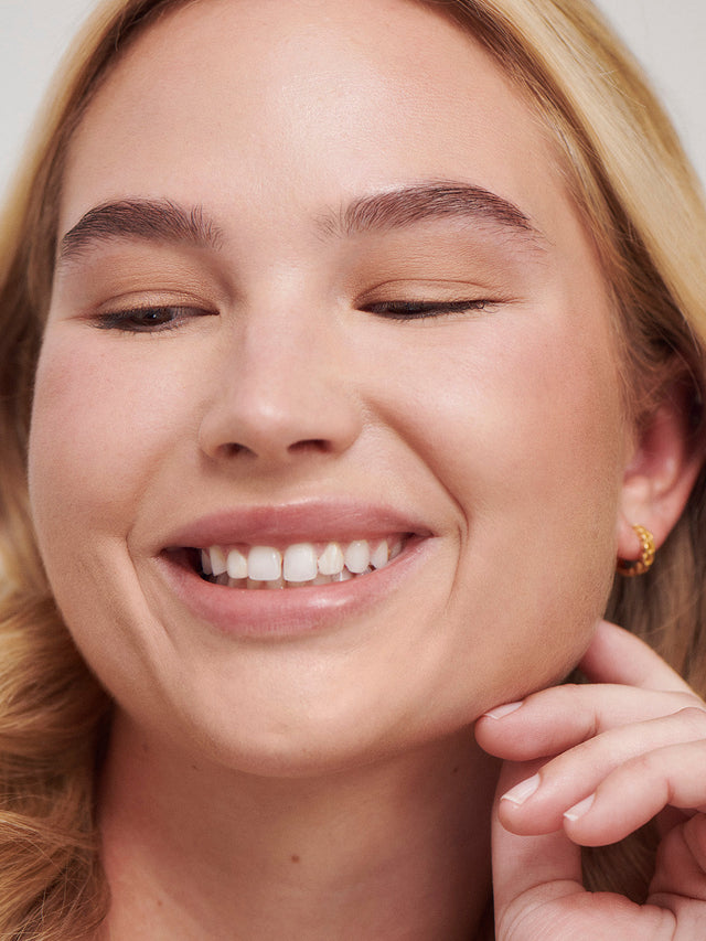 Liquid Powder Eye Tint