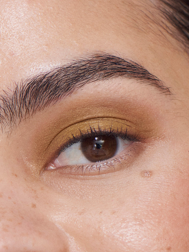 Liquid Powder Eye Tint