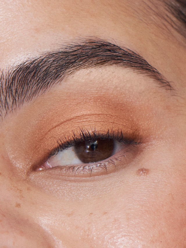 Liquid Powder Eye Tint