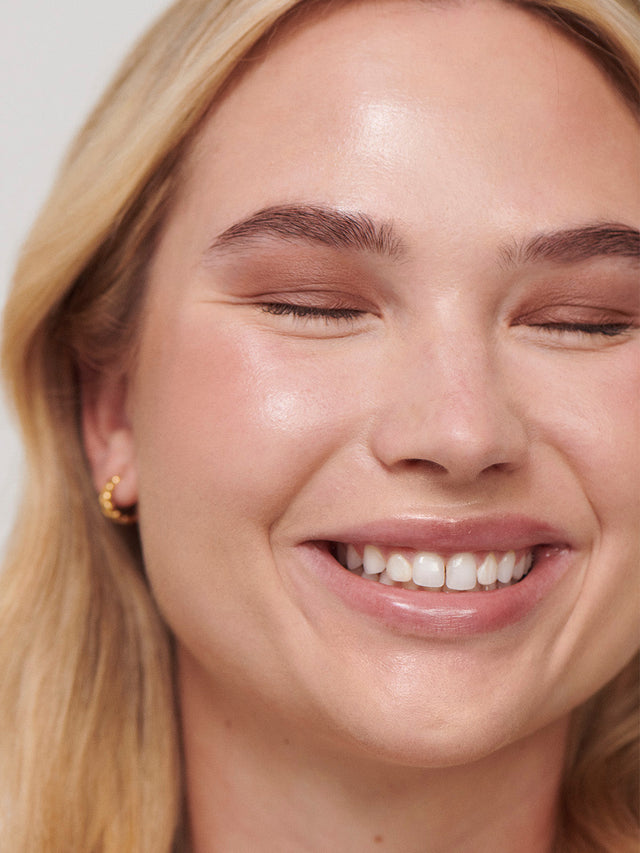 Liquid Powder Eye Tint